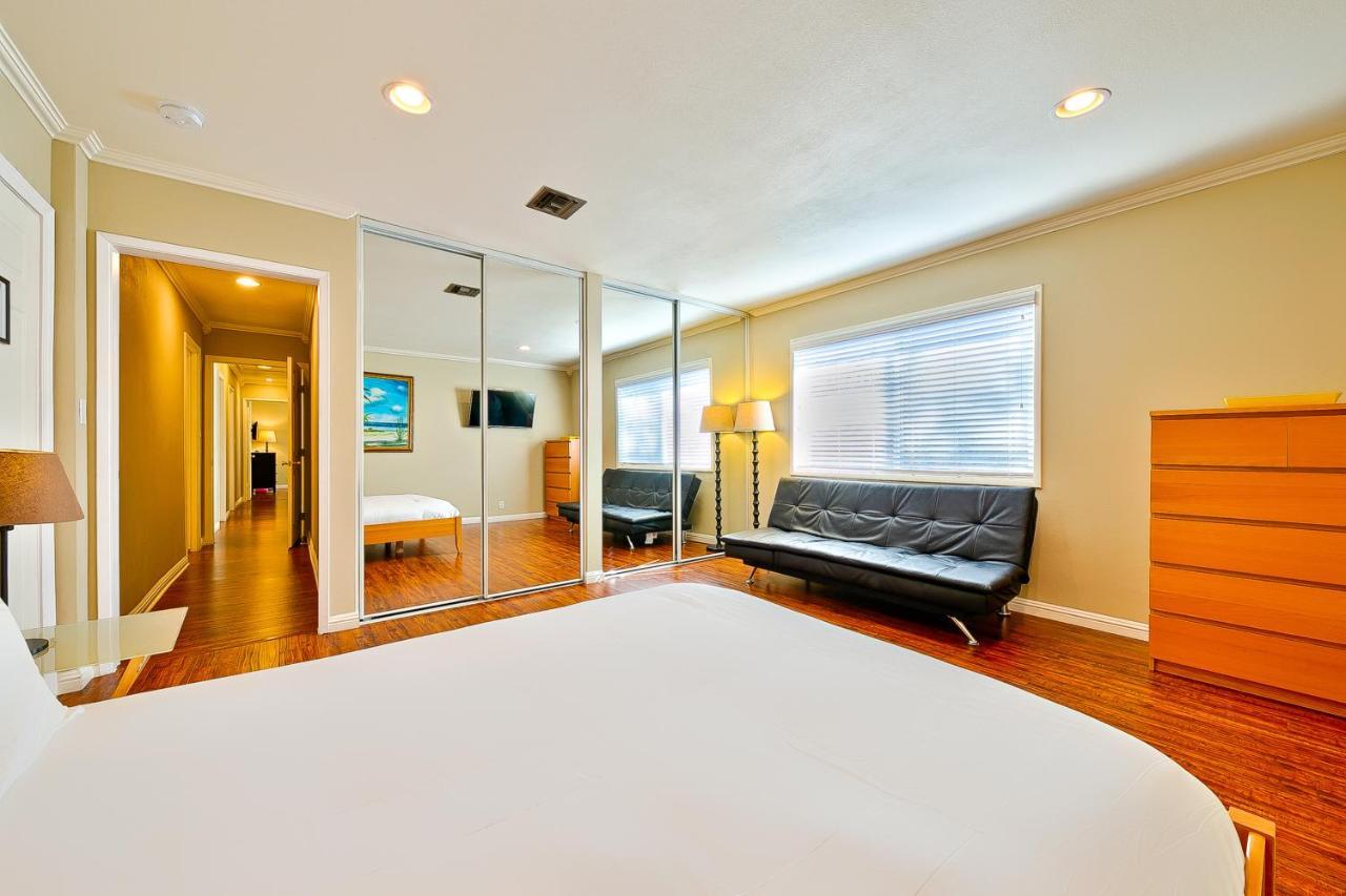 Disney Getaway Anaheim Bagian luar foto